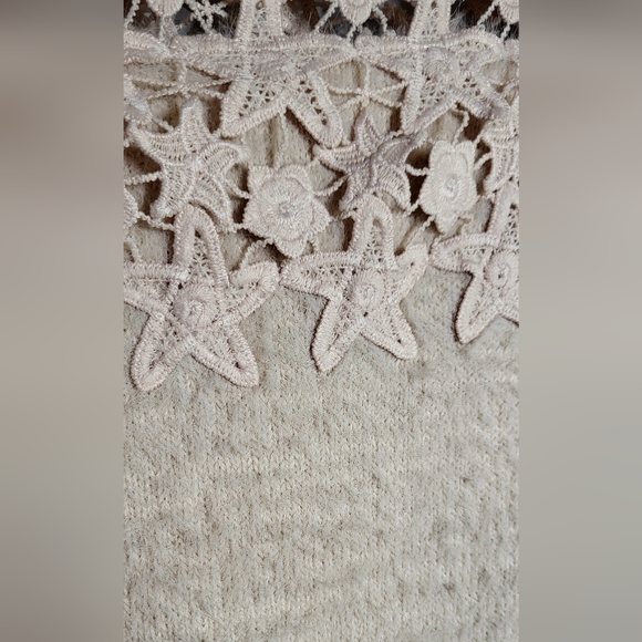 BUNDLE & SAVE • #128 • Eyelash-knit Textured Sweater • Crochet On Neckline - Picture 4 of 8